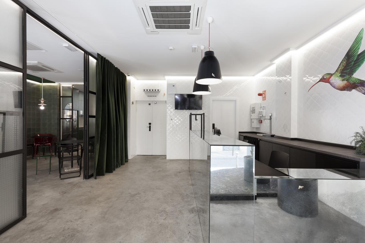 2060 The Newton Hostal Madrid