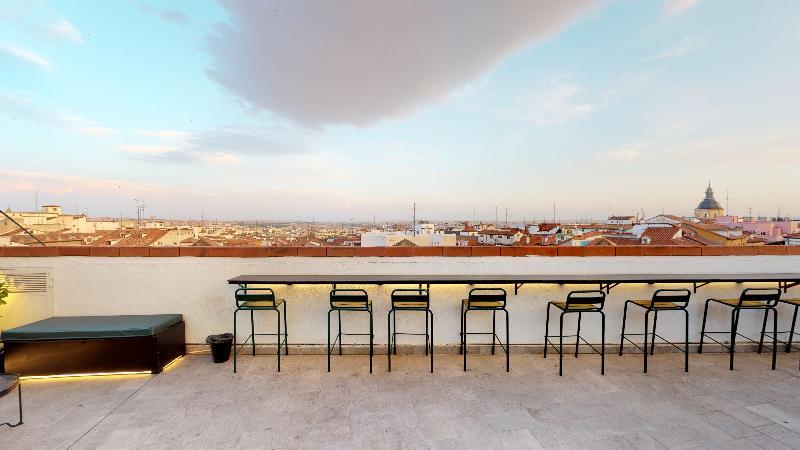2060 The Newton Hostal Madrid